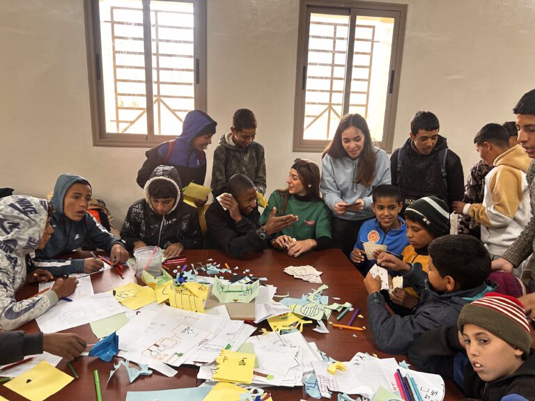 Jeux avec les enfants de Tabant